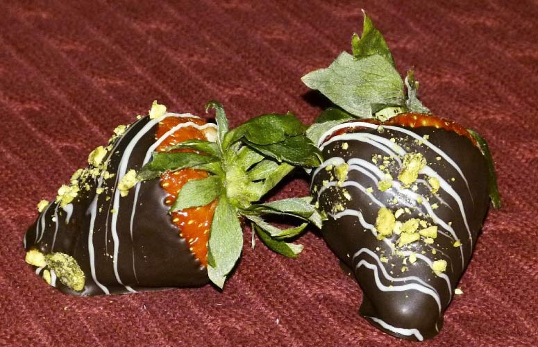 dark chocolate covered strawberries tooth friendly valentine's day treat
